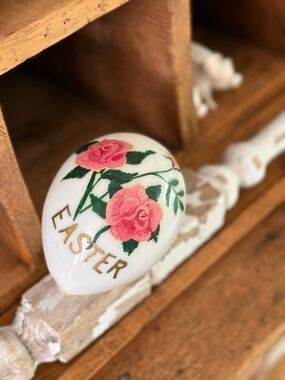 Vintage Decorative Milk Glass Easter Decorative Egg with Pink Rose Design